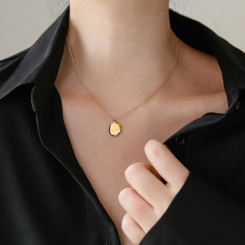 All Light Luxury Gold Adzuki Doudou Alphabet Necklace Women